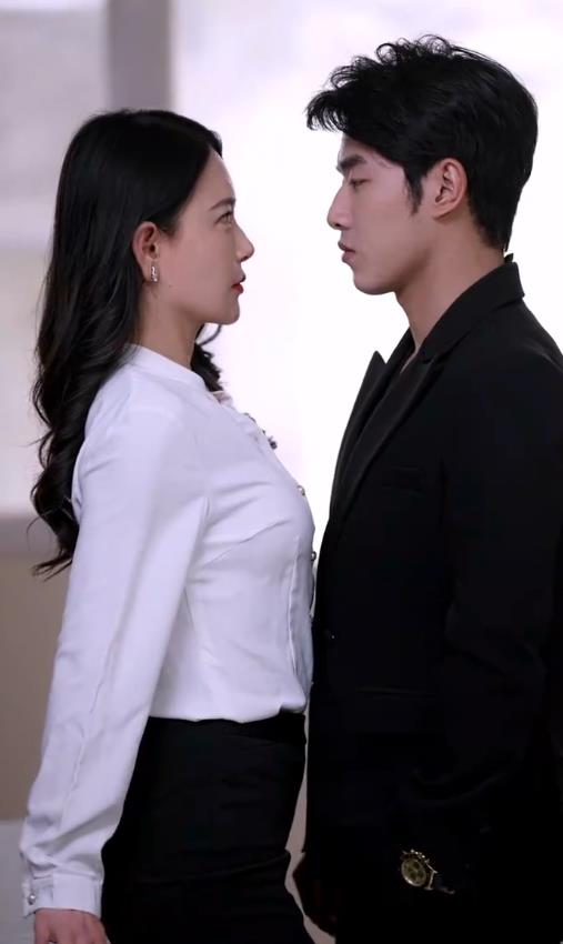 韩先生的贴身女佣第03集